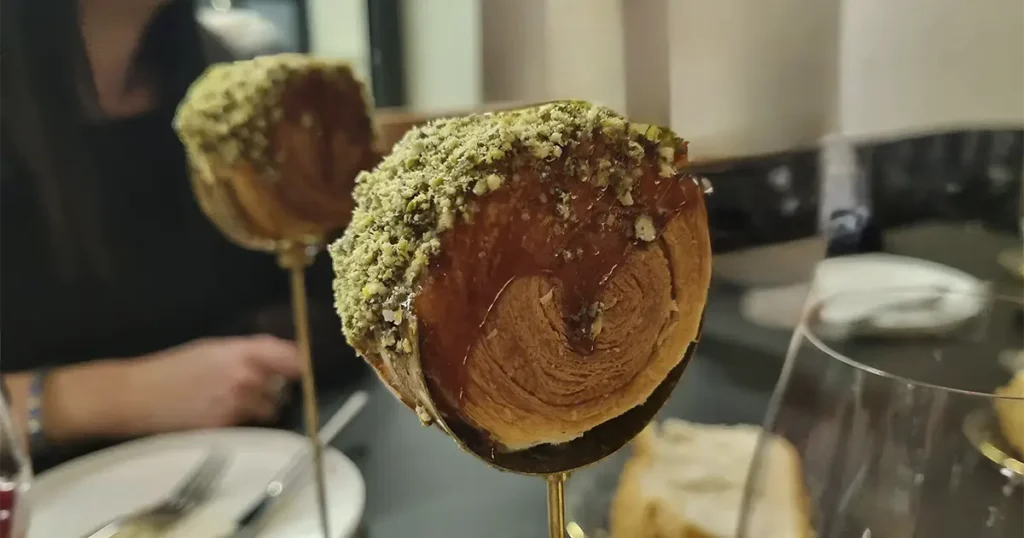 Pucela Roll, elegida Mejor Tapa del Mundo 2024 en el Restaurante Trasto de Valladolid