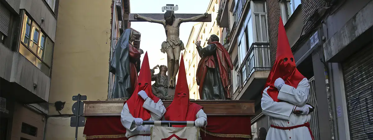 Procesión del Prendimiento en la Semana Santa en Valladolid 2026 con paso portado a hombros