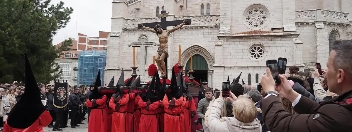 Procesión del Prendimiento en la Semana Santa en Valladolid 2026 con paso portado a hombros