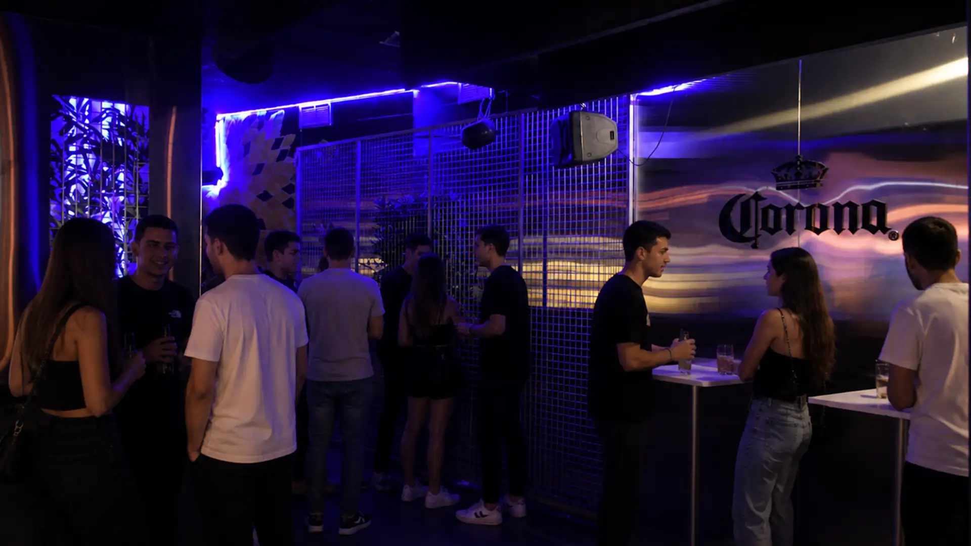 BlackPearl Heineken con ambiente universitario