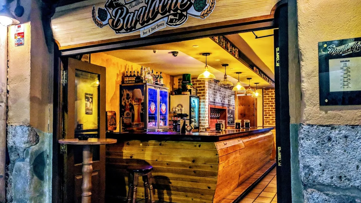 Barra de la Cervecería Bariloche en la calle Conde Ansúrez de Valladolid